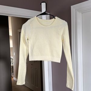 Fabletics pale yellow crop long sleeve - size medium